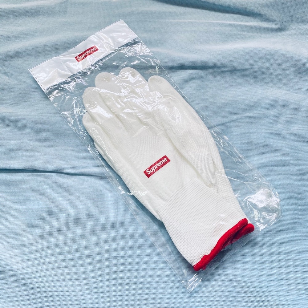 Supreme Rubberized Gloves